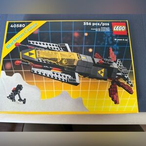 LEGO Blacktron Cruiser Set - Black, Yellow, and Red